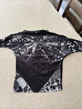 Gorgeous Dolman Sleeve asymmetrical Short Sleeve Top - Black